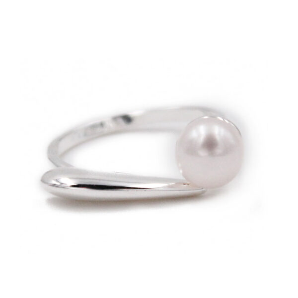 Aurora Sterling Silver Ring with Freshwater Pearl